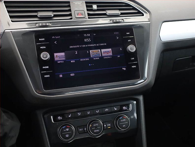 Volkswagen Tiguan (2019) Comfortline 2.0 TDI, 4X4 - fotka 10 z 19