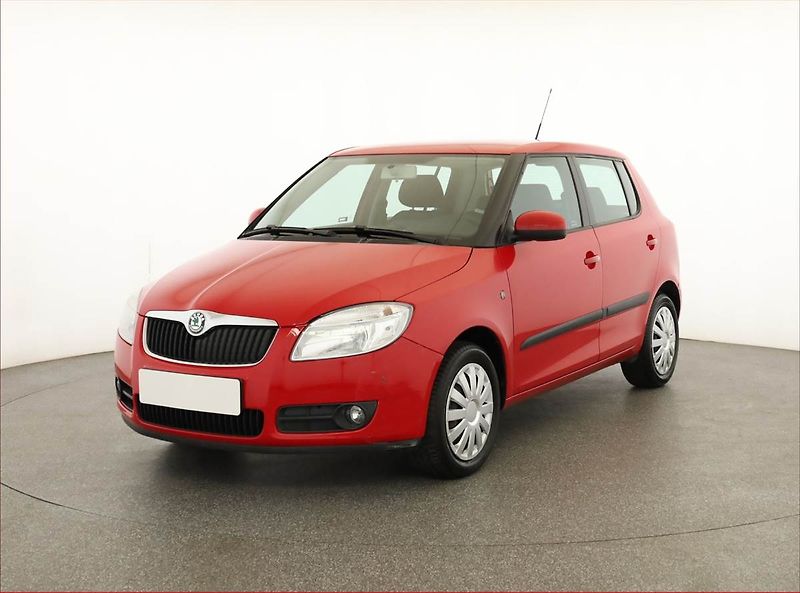 Škoda Fabia (2008) 1.2, po STK, levný provoz - fotka 2 z 13