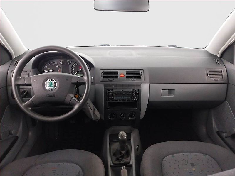 Škoda Fabia (2001) 1.4, Serv.kniha, nová STK - fotka 8 z 13