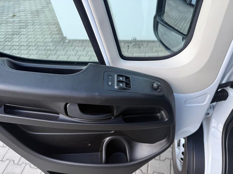 Toyota ProAce EV L3H2 Active - fotka 11 z 27