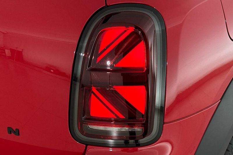 Mini Cooper S ALL4 - fotka 5 z 25