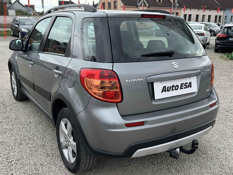 Suzuki SX4 (2012) 1.6 VVTi 4x4, 1.maj,ČR, AC - fotka 6 z 19