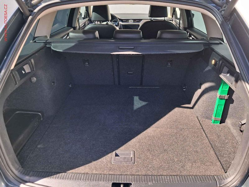 Škoda Octavia (2018) 2.0 TDi 4x4, ČR, L&K, DSG - fotka 7 z 19