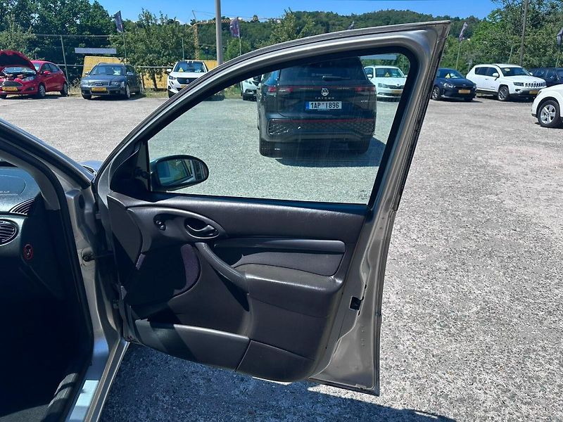 Ford Focus 1.6i 74kW/Tažné/Eko.se Neplatí - fotka 18 z 21