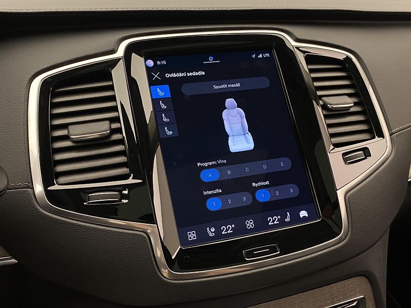 Volvo XC90 T8 AWD PLUG-IN ULTIMATE BRIGHT - fotka 67 z 72