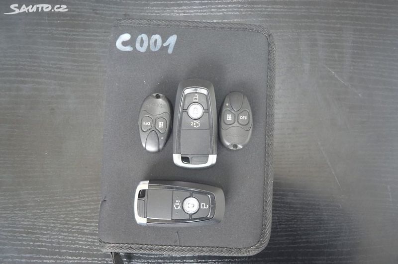 Ford Mondeo 2,0 TDCI 4x4 AT8 - fotka 23 z 24