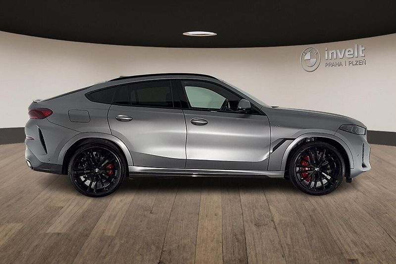 BMW X6 xDrive40d - fotka 2 z 25