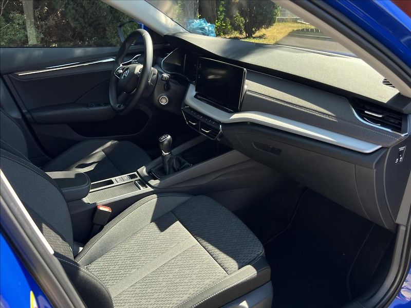 Škoda Octavia 2,0 TDI 110kW Style webasto - fotka 20 z 31
