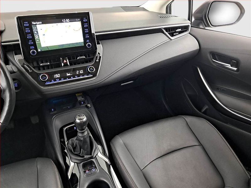 Toyota Corolla (2020) 1.6 Valvematic, Serv.kniha - fotka 8 z 19