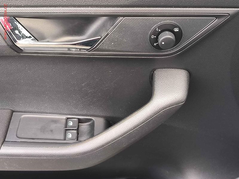 Škoda Fabia (2016) 1.2 TSi, Ambition, DSG, +kola - fotka 19 z 22