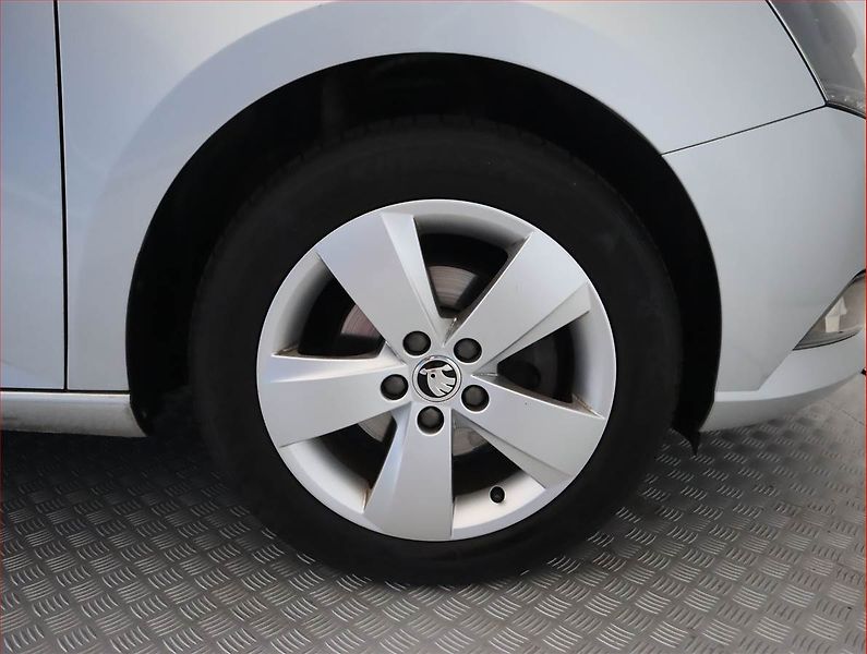Škoda Fabia (2016) 1.2 TSI, Serv.kniha, Tempomat - fotka 15 z 18