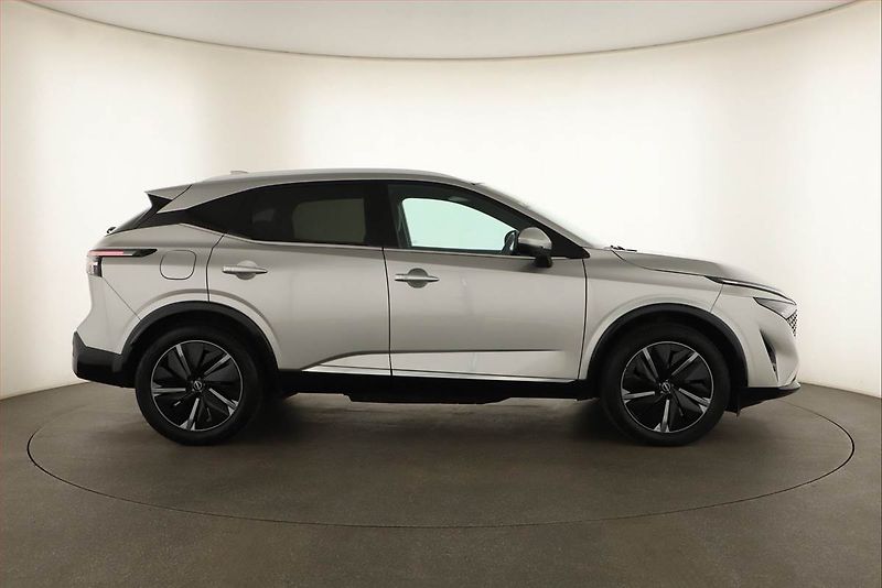 Nissan Qashqai (2025) Tekna 1.3 DIG-T MHEV - fotka 6 z 18
