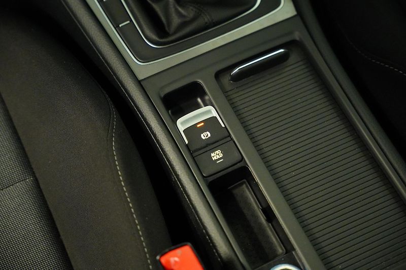Volkswagen Golf - fotka 25 z 28