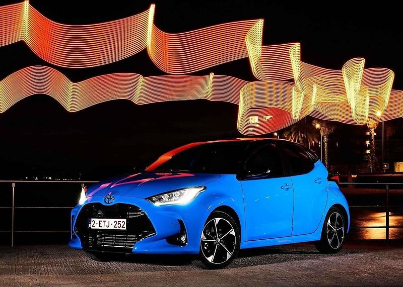 Modely Toyoty jsou nyní k mání s velkými slevami. Například kupující Corolly Sedan můžou ušetřit 130 000 Kč