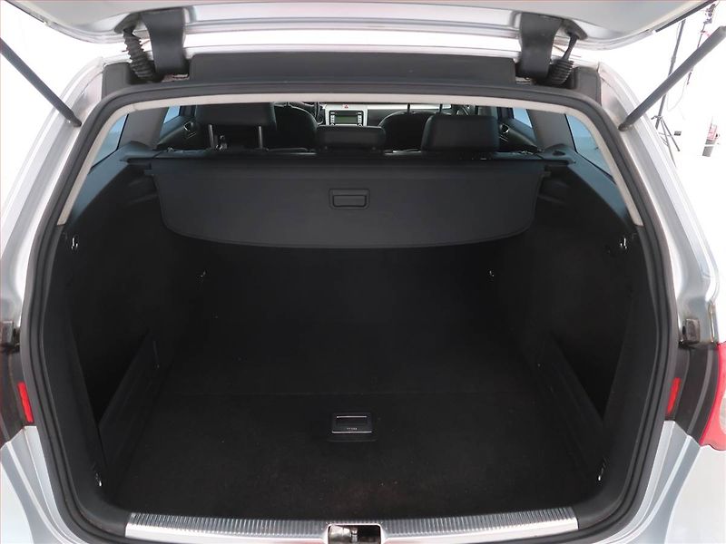Volkswagen Passat (2007) Comfortline 2.0 TDI, nová STK - fotka 13 z 16