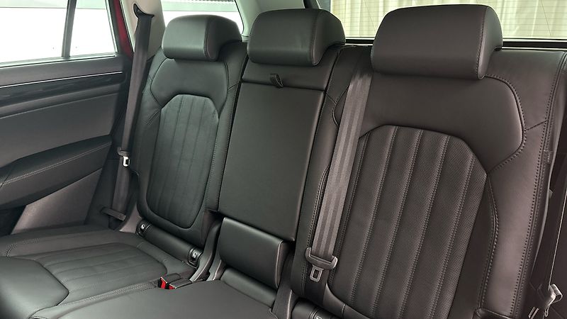 Škoda Kodiaq 2.0 TSI DSG 4x4 L&K - fotka 16 z 34