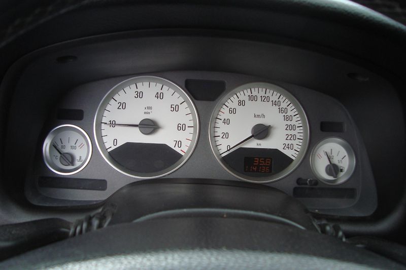 Opel Astra (2002) 1.6i,16V,Cabrio,Bertone,El.Stř - fotka 55 z 65
