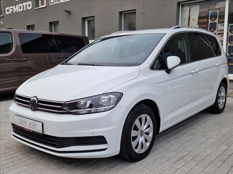 Volkswagen Touran 2.0 TDI Comfortline,ČR,1.Maj. - fotka 5 z 50