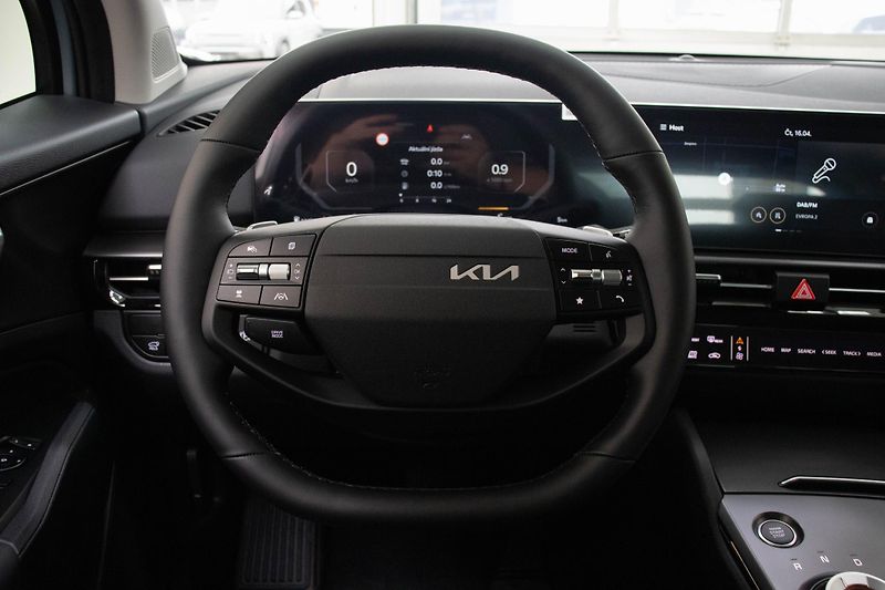 Kia Sportage TOP 1.6 T-GDI GPF 7DCT 4x2 - fotka 11 z 16