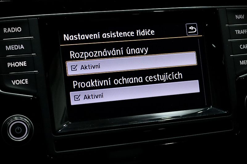 Volkswagen Golf 7 Variant 1.4 TSI 90 kW - fotka 30 z 37