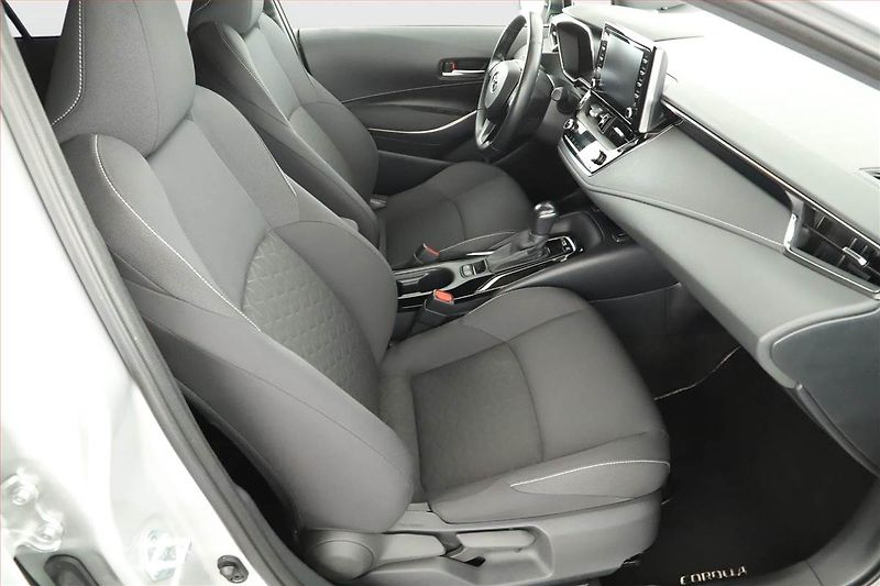 Toyota Corolla (2021) Comfort 1.8 Hybrid - fotka 7 z 15