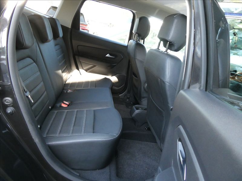 Dacia Duster 1,3 TCe 110kW 1.maj.,serviska, - fotka 27 z 48