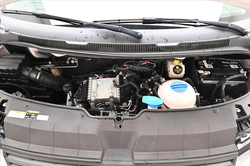 Volkswagen Transporter 2,0 TDI 81kW KLIMATempomat Zár - fotka 9 z 28