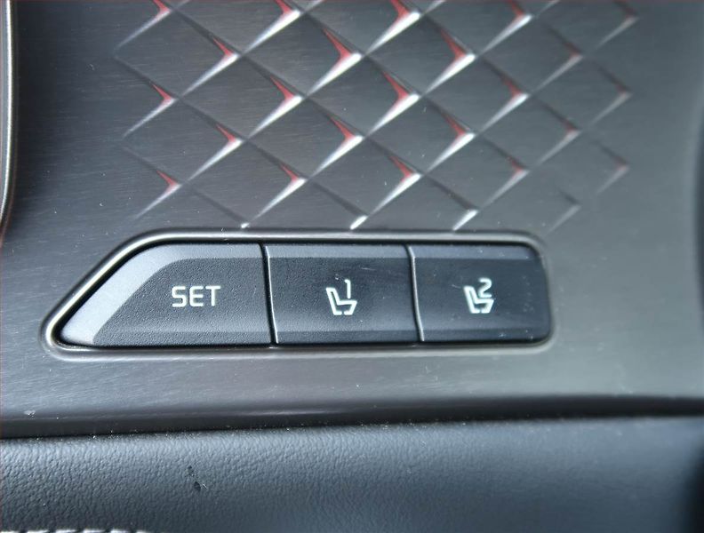 Kia Sorento (2020) 2.2 CRDi - fotka 24 z 30