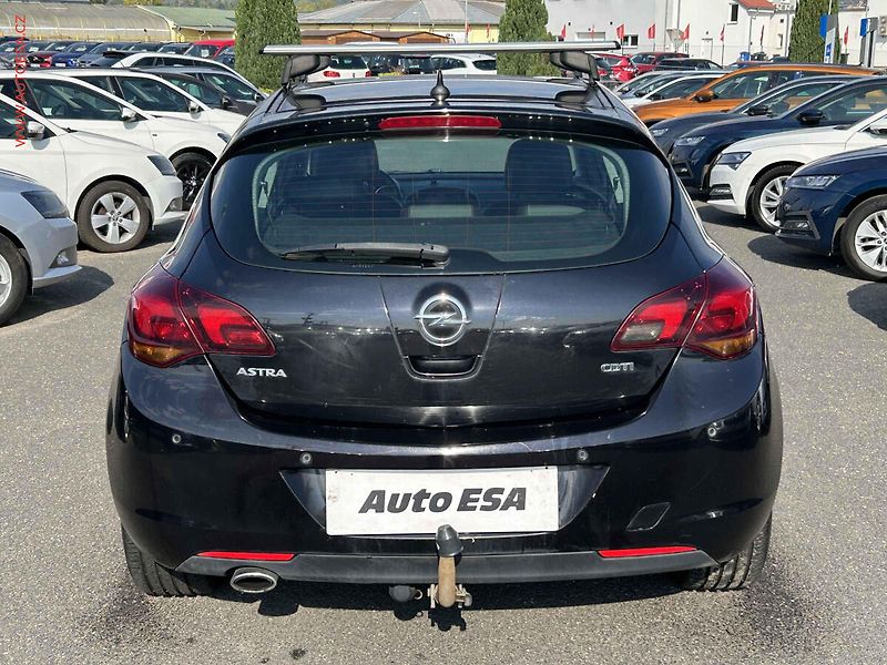 Opel Astra (2010) 2.0CDTi, AT, STK5/28 - fotka 4 z 15