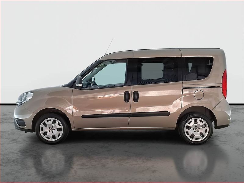 Fiat Dobló (2017) 1.4 T-Jet, 5Míst, ČR, 1Maj - fotka 3 z 16