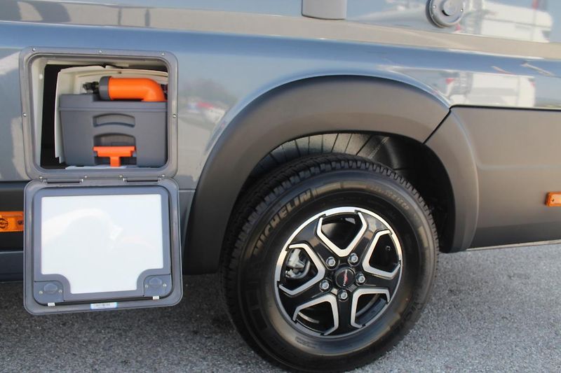 Malibu (2023) VAN 640 LE K NOVÁ CENA - fotka 19 z 60