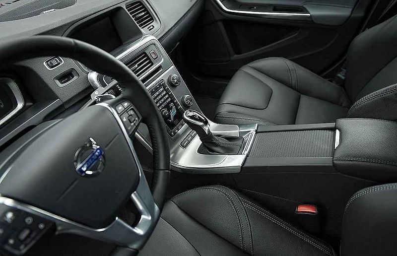 Volvo S60.