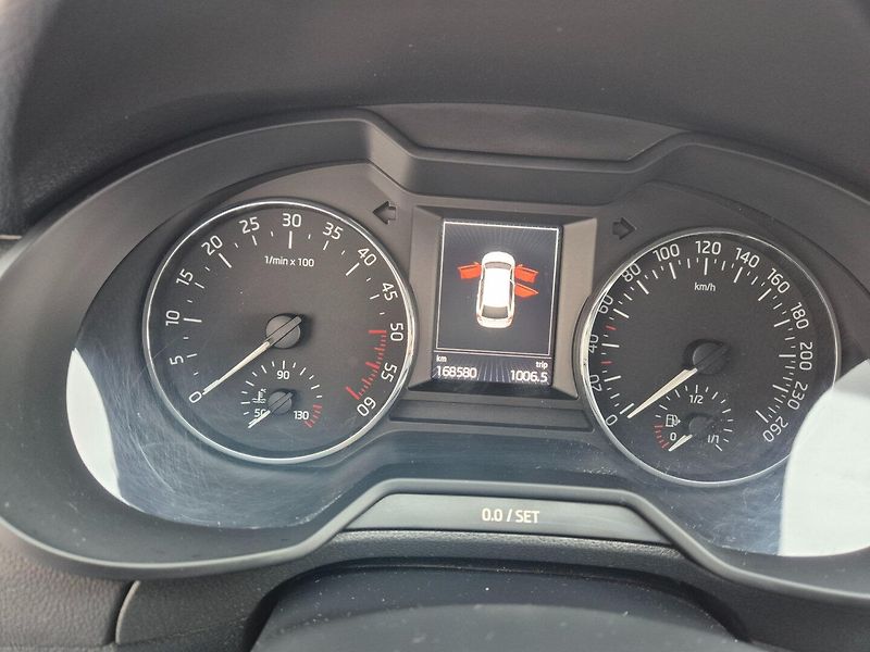 Škoda Octavia (2017) 1.6 TDI  TOP STAV NAVI - fotka 25 z 38