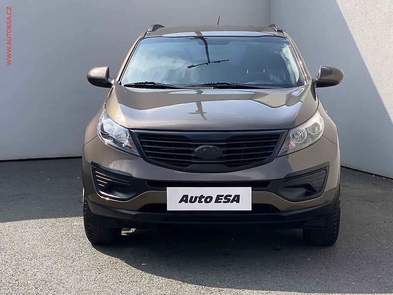 Kia Sportage (2011) 1.6GDI, 1.maj,ČR, Klima - fotka 2 z 15