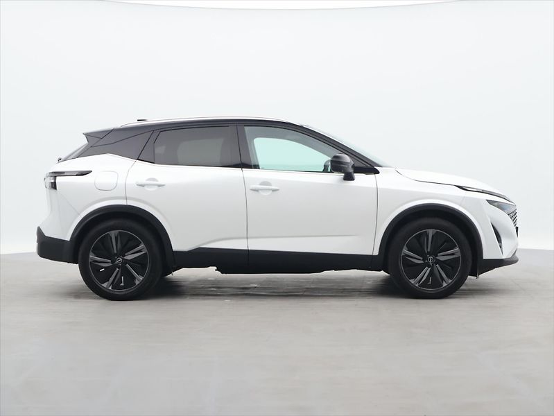 Nissan Qashqai 1,3 DIG-T 116kW Tekna 4WD CZ Z - fotka 8 z 42