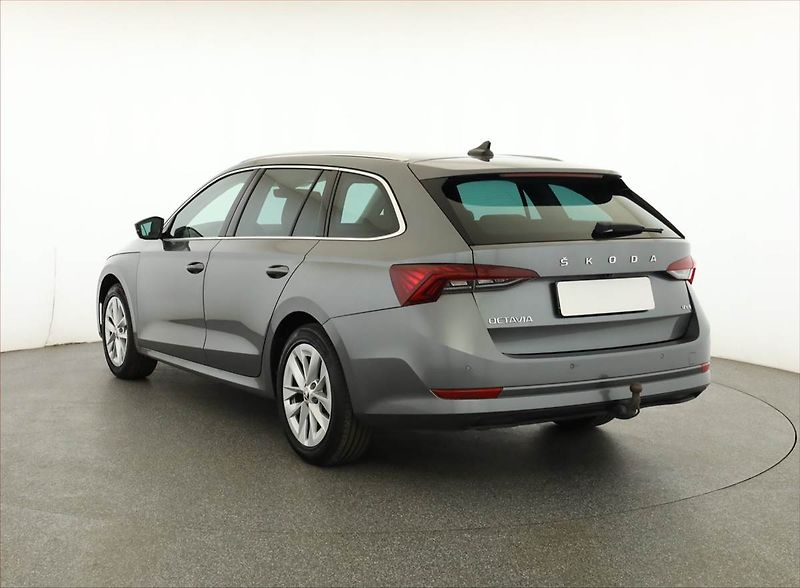 Škoda Octavia (2022) Style 2.0 TDI, Automat - fotka 4 z 22