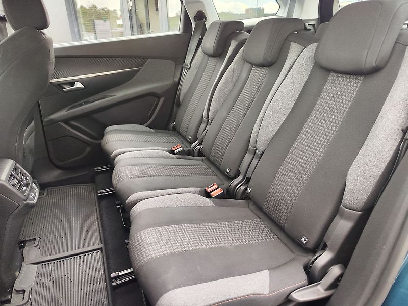 Peugeot 5008 1.5 HDI/96kW Servisováno - fotka 11 z 29