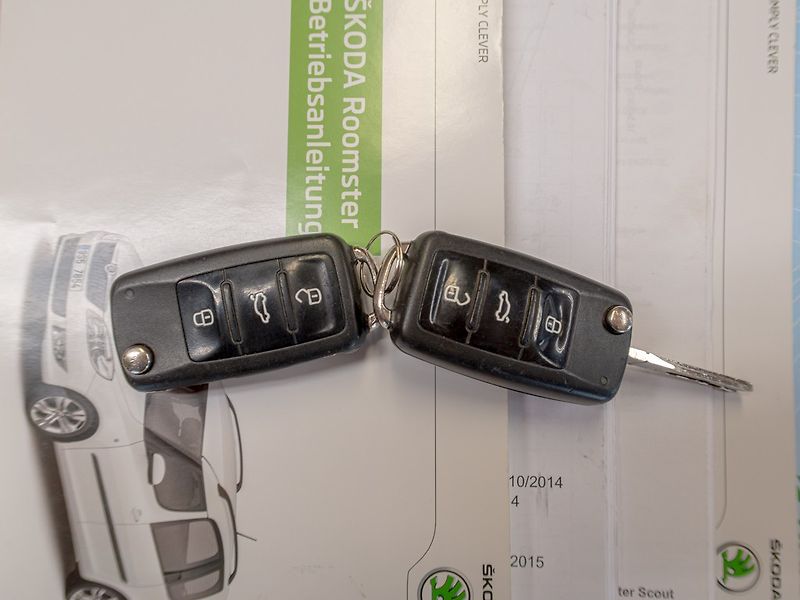 Škoda Roomster (2014) 1.6TDI NOIRE – BLACK - fotka 43 z 43