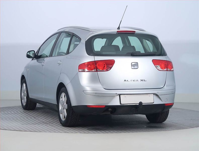 Seat Altea (2007) 1.6, Tempomat, Park. senzory - fotka 4 z 18