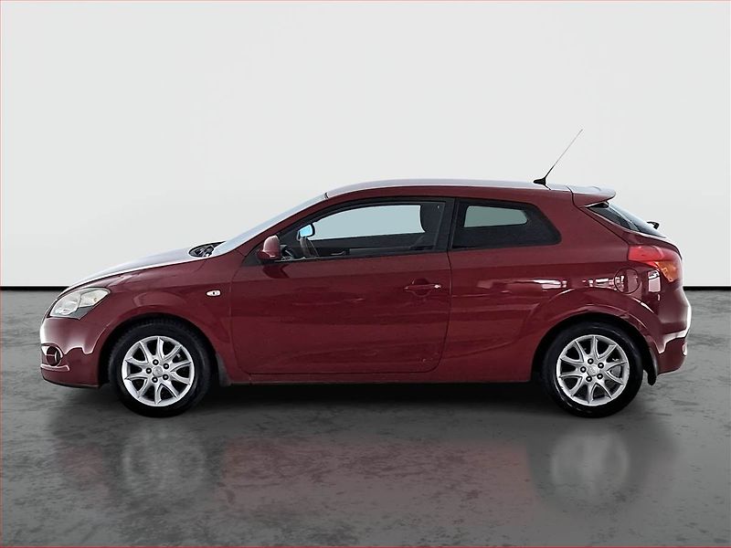 Kia Ceed (2010) 1.6 CRDi, po STK, v provozu - fotka 3 z 16