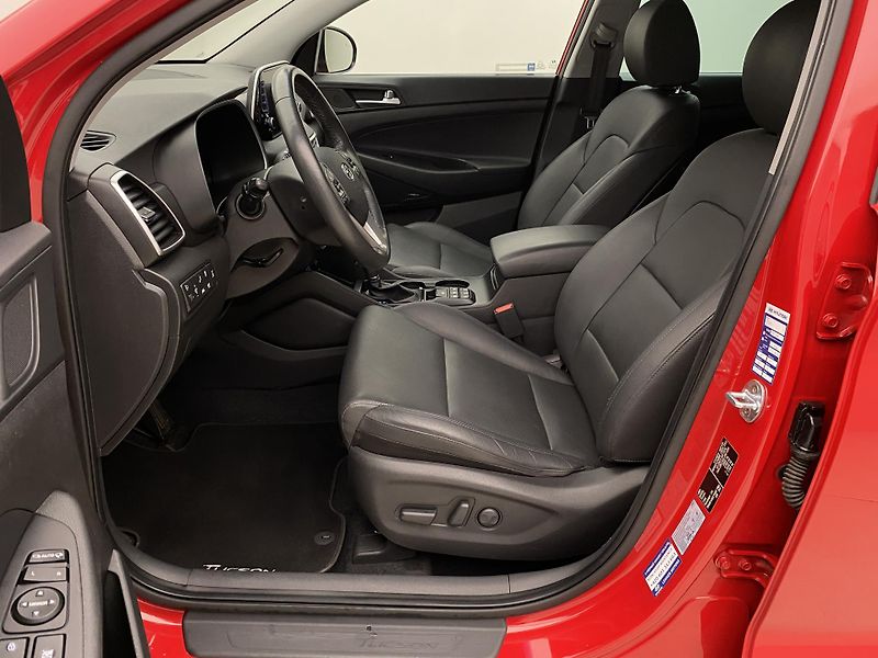 Hyundai Tucson 2.0CRDi 4x4 AUT PREMIUM CZ - fotka 3 z 64