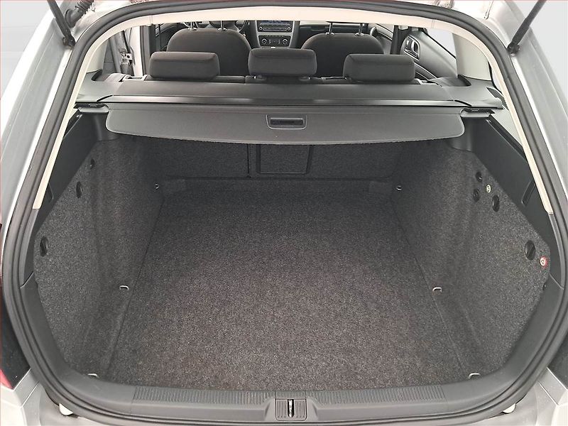 Škoda Octavia (2012) 2.0 TDI, Tempomat - fotka 13 z 16