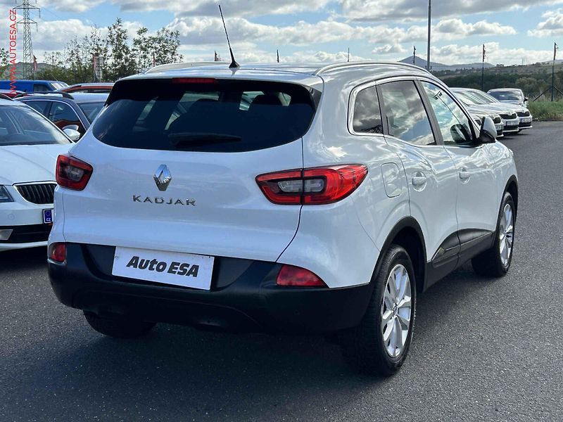 Renault Kadjar (2017) 1.2 TCe, AC - fotka 4 z 19