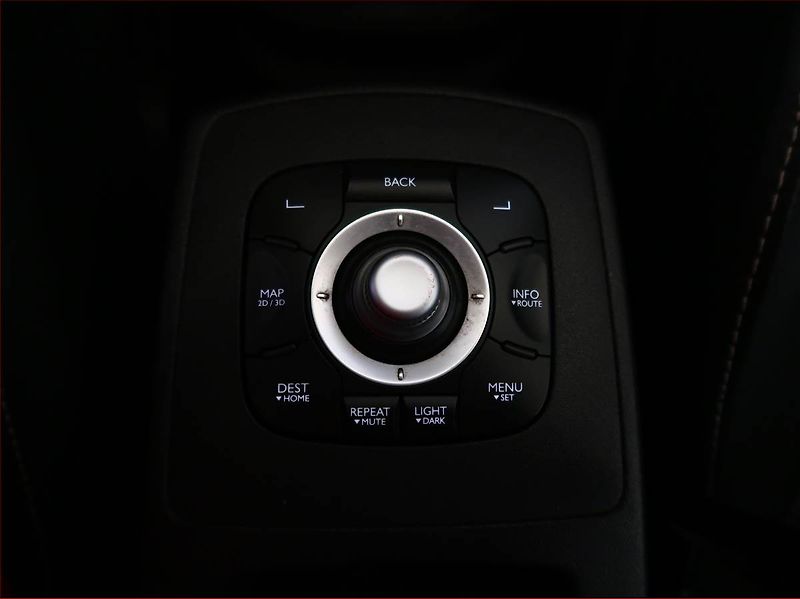 Renault Scénic (2012) 1.9 dCi, Serv.kniha, Navi - fotka 18 z 18
