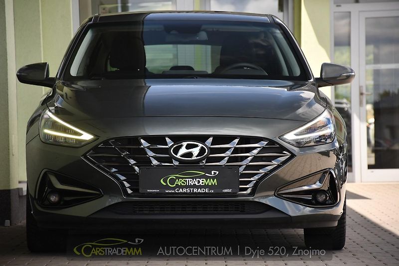 Hyundai i30 1.0T-GDI ČR FAMILY SMART DCT - fotka 8 z 52