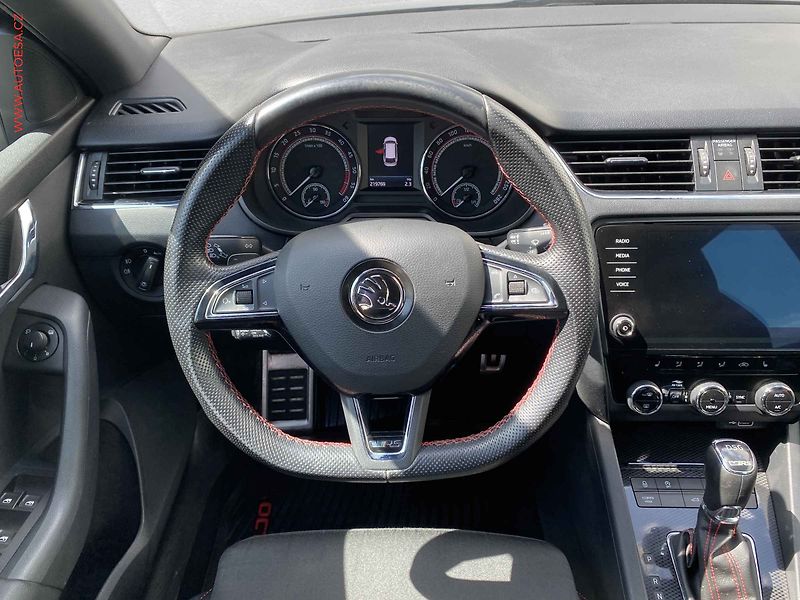 Škoda Octavia (2018) 2.0 TDi, RS, DSG - fotka 11 z 20