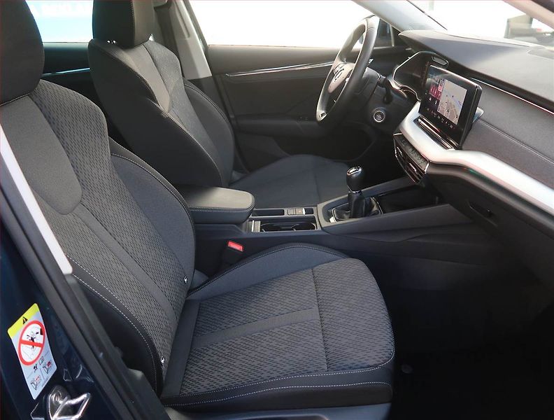 Škoda Octavia (2023) 2.0 TDI - fotka 9 z 22