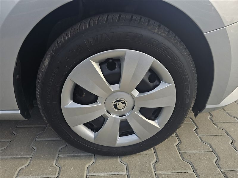 Škoda Fabia III 1,0 TSi 70KW Drive - fotka 39 z 44