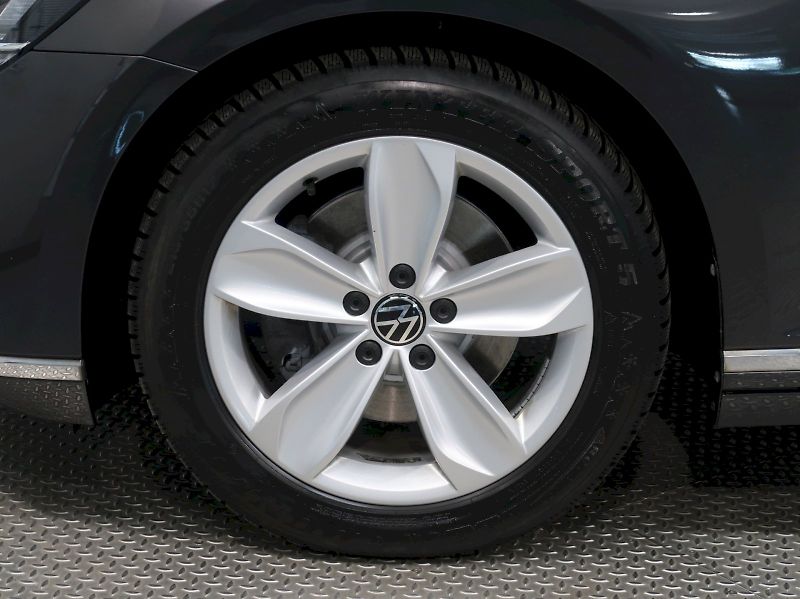 Volkswagen Passat (2022) ELEGANCE 2.0TDI EVO 110KW DSG - fotka 12 z 39