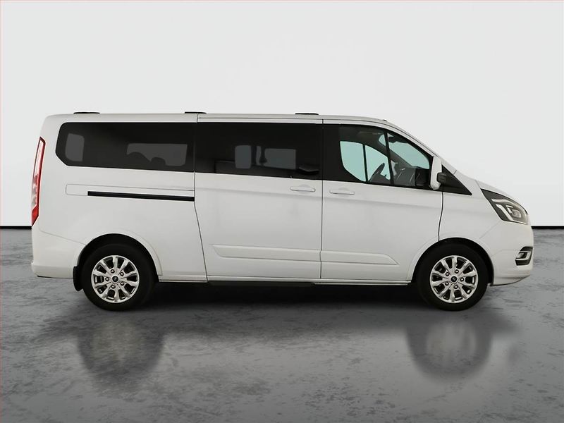 Ford Tourneo Custom (2018) Titanium 2.0 EcoBlue, ČR - fotka 6 z 13